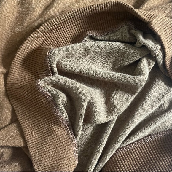 Lightweight Brown Sweater with Ruffles on the Sleeves - Picture 4 of 6